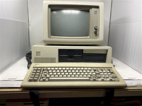 Pc Galore Ibm 5150 Pc Computer Monitor And Keyboard