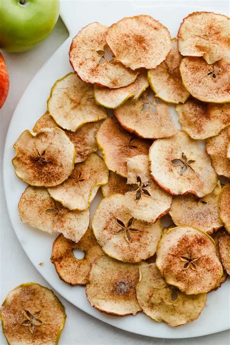 Baked Cinnamon Sugar Apple Chips The Recipe Critic