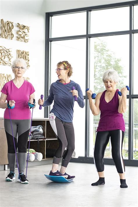 Fitness Clothes For Women Over 50 When Youre At The Gym Clothes For Women Over 50 Over 50