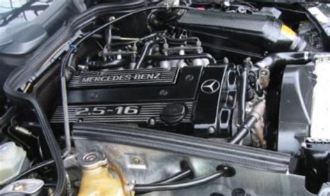 Mercedes 190e Cosworth Engine