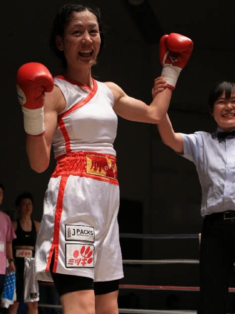 Japanese Teacher Female Pro Boxer By Femboxjp On Deviantart