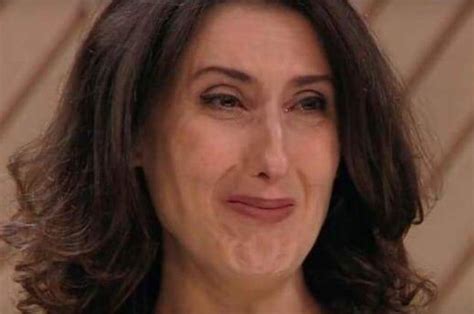 Antes de dar a palavra final, pediu ajuda a um conterrâneo. MasterChef Brasil: Eliminação de Rita emociona Paola Carosella