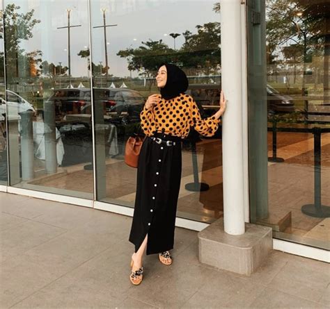 Ini 6 Inspirasi Gaya Pakaian Kasual Menurut Vira Tandia Muslimah Cantik