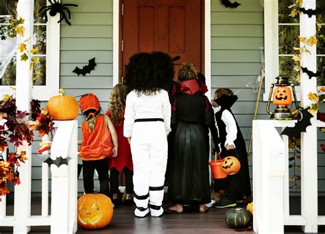 What Is Trick Or Treating And Why Do We Trick Or Treat