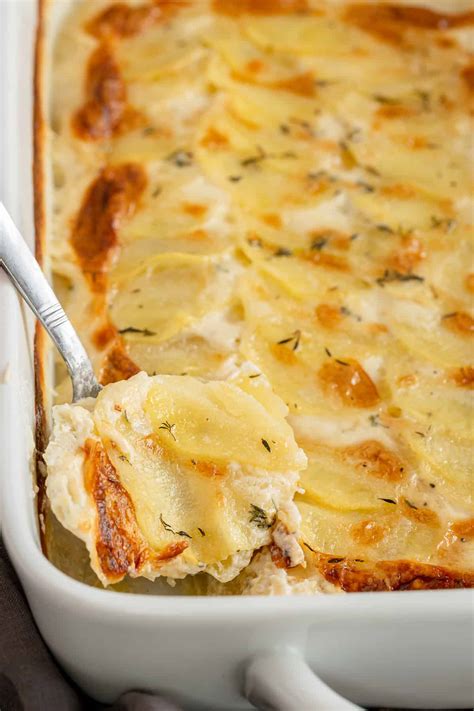 Scalloped Potatoes Easy And Authentic Valeries Kitchen