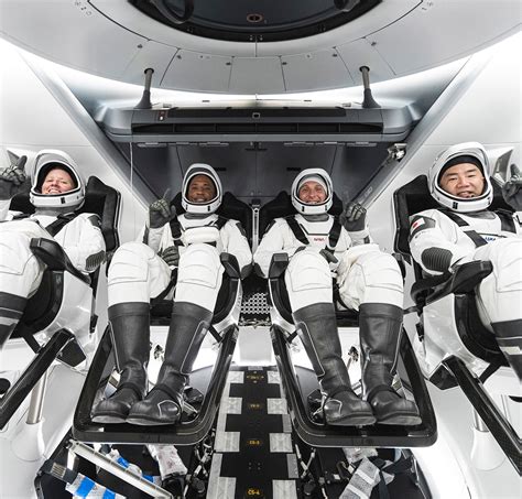 Elon Musk Says Spacex Can Help Nasa Make Next Generation Space Suits