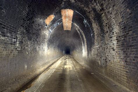 Standedge Tunnel | This is the single bore 1871 tunnel ...