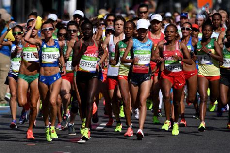 The Must See Moments From The Women S Olympic Marathon In Rio