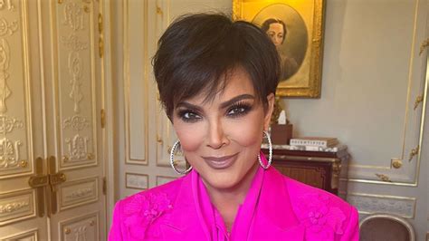 Kardashian Fans Go Wild Over Kris Jenner S Odd Behavior In Rare Unedited Moment Of Star As She