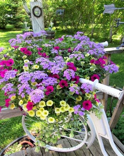 See more ideas about garden, garden art, bike planter. 17 Super ideas for garden decorations made from old bicycles | My desired home