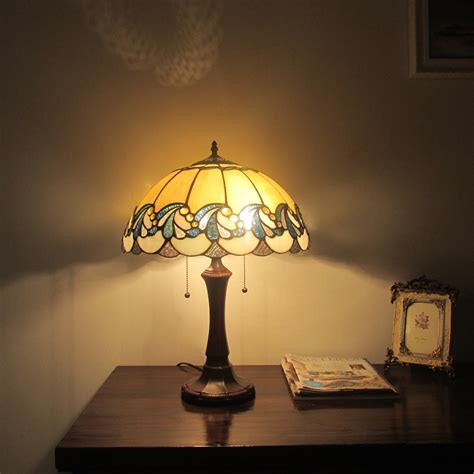 CHLOE Lighting, Inc CH3T040AV16-TL2 Table Lamp