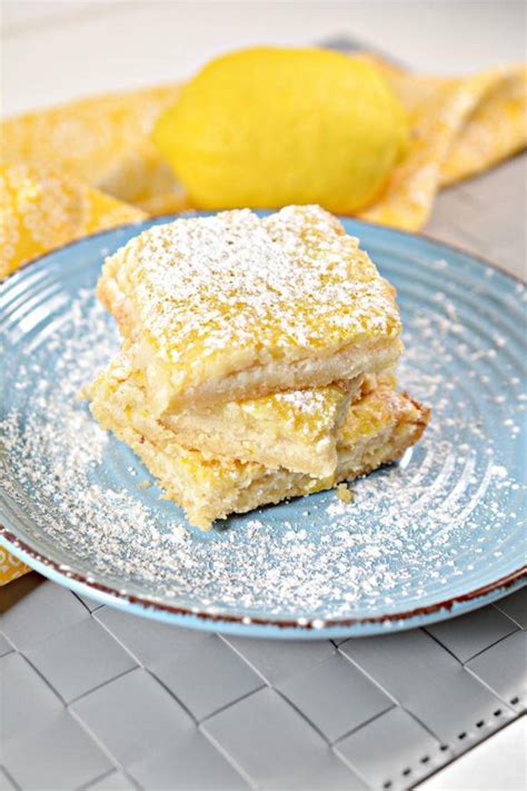 These low carb lemon bars recipe is delicious for any time of the year! Keto Lemon Bars - Super Yummy Low Carb Lemon Bar Recipe ...