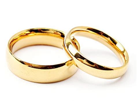 Since when did the ring price become the goal… it's what the woman wants and what works for both the husband and the wife. 316L Stainless Steel Rings Golden Single Couple Ring ...