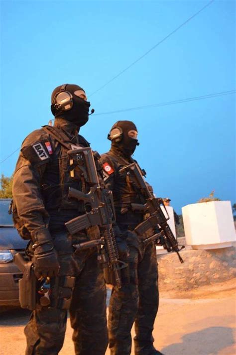 Tunisian Special Forces Bat Stand Guard Outside The Ghriba Synagogue On The Tunisian Resort