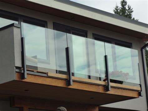 Glass Railings Exterior Topless Glass Railings On Deck In Vancouver Area Glass Rail Examples