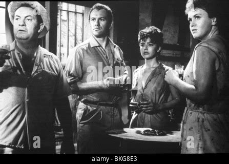 THE DAY THE EARTH CAUGHT FIRE Leo McKern Janet Munro Edward Judd