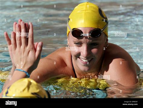 Cal Swimmer Dana Vollmer A Member Of The Gold Medal 800 Meter