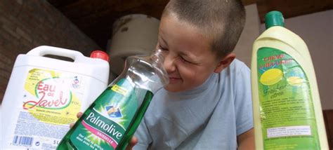 Sur le marché, vous trouverez un grand nombre de produits d'entretien disponibles. 7 conseils pour stocker ses produits d'entretien ...