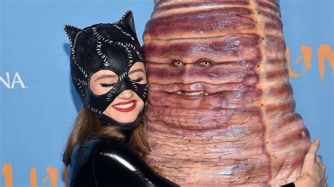 Halloween: Heidi Klum überrascht als Riesenwurm