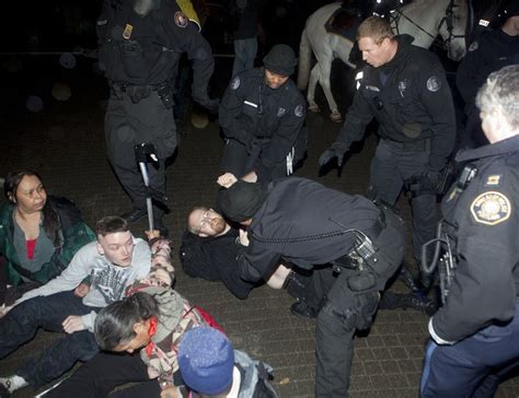 Portland Police Begin Arrests Of Occupy Portland Protesters In Jamison Square Live Updates