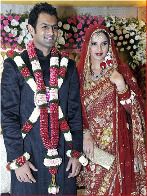 Tennis star sania mirza and her pakistani cricketer husband shoaib malik were blessed with a baby boy on tuesday. Long Tennis: Sania mirza and shoaib malik