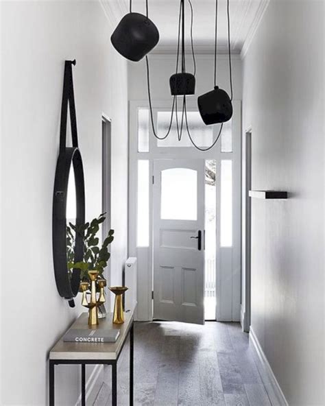 34 Creative Small Entryway Ideas For Small Space
