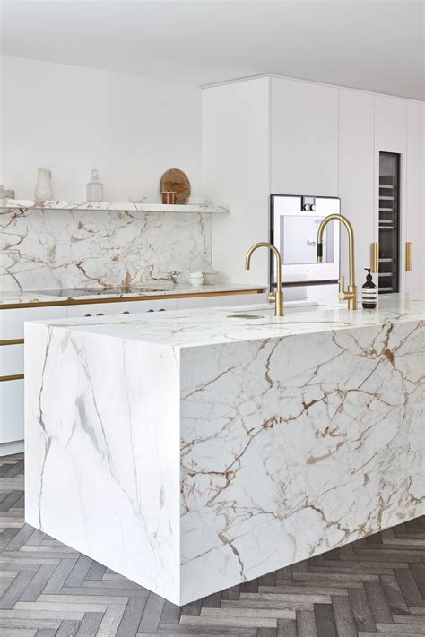 Kitchen Island White Marble Things In The Kitchen