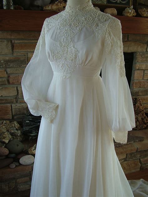 Vintage Wedding Dress 1970s Chiffon With Alencon Lace