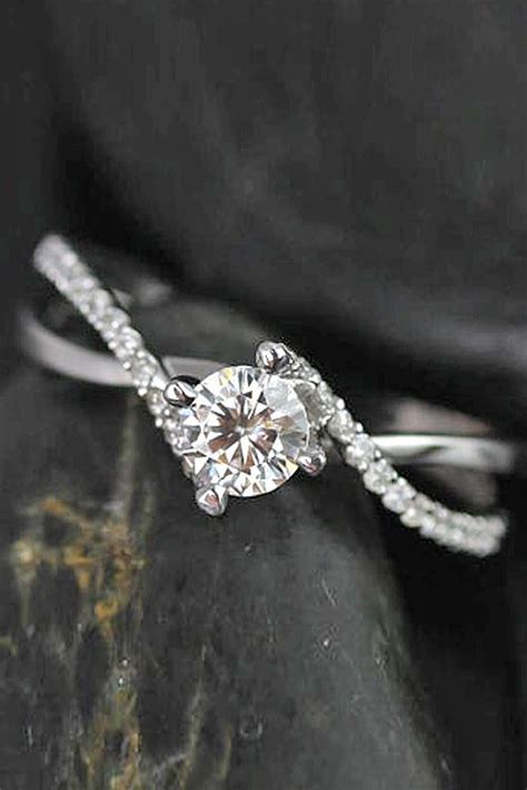 27 Simple Engagement Rings For Girls Who Love Classic Style Wedding