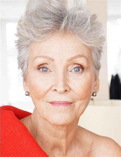 Short Haircuts For Women Over 65 In 2021 2022 Hair Colors