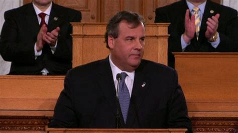 Chris Christie Vows To Co Operate With Scandal Inquiries Bbc News