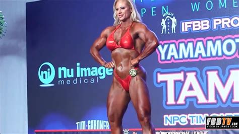 Female Bodybuilder Jody May Ifbb Tampa Pro Prejudging Youtube