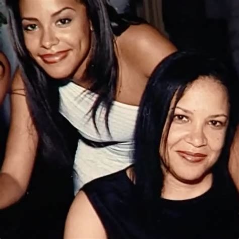 Singer Aaliyah And Mother Diane Haughton Aaliyah Haughton Aaliyah Aaliyah Style