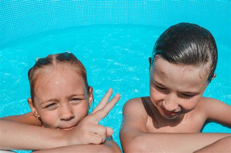 Kinder Im Pool Kostenloses Stock Bild Public Domain Pictures