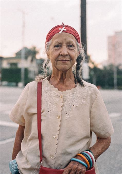 Older Cuban Woman With Style Cuban Women Fashion Women