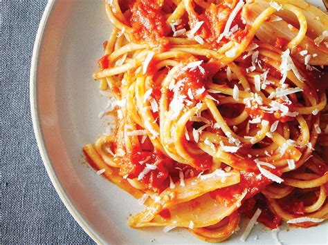 Spaghetti Al Pomodoro From The Chefs At Eataly Epicurious