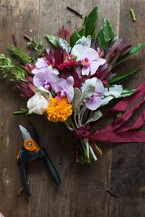 A word to the wise: DIY Grocery Store Bouquet | Diy wedding bouquet, Wedding ...