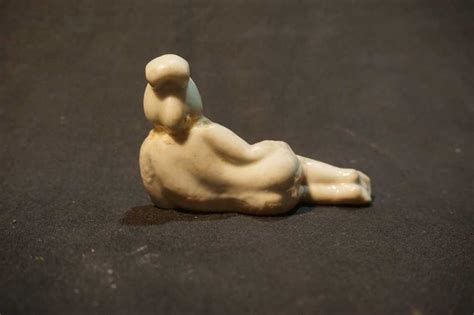 Patung Nude Porcelin