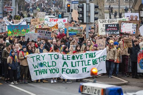 Demo fürs Klima: Tausende in der Schweiz fordern Klimaschutz