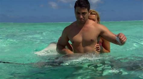 Ali fedotowsky and bachelorette winner roberto martinez have broken up after being engaged for a year, radaronline.com has learned. Roberto Martinez on The Bachelorette s6e10 - Shirtless Men ...