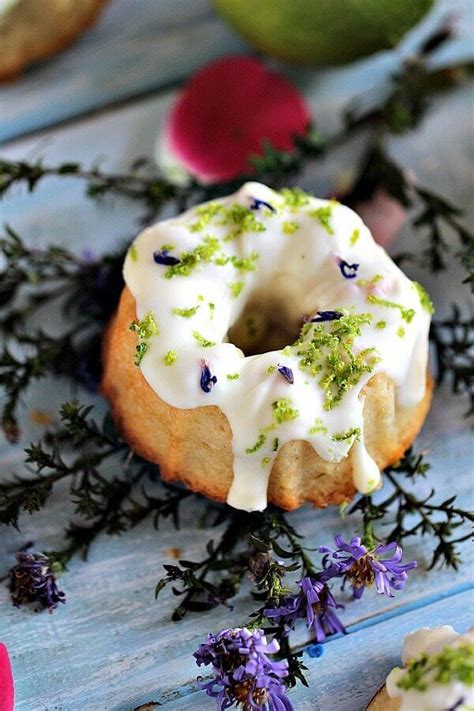 These homemade mini bundt cakes make great wedding favors when packaged in individual gift boxes. Lemon Lime Mini Bundt Cakes - Sweet and Savory Meals