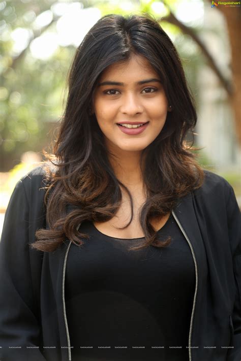Hebah Patel High Definition Image Telugu Actress Hot Photos
