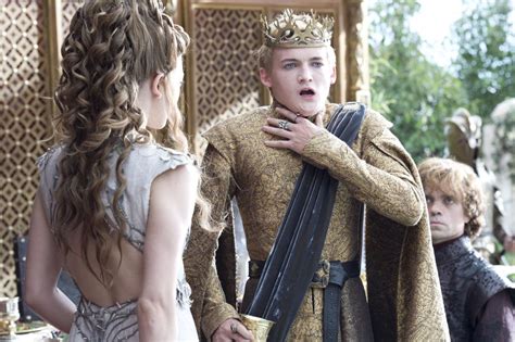 Game Of Thrones Bloopers Are The Best Kind Of Bloopers Esquire Com Game Of Thrones Winter