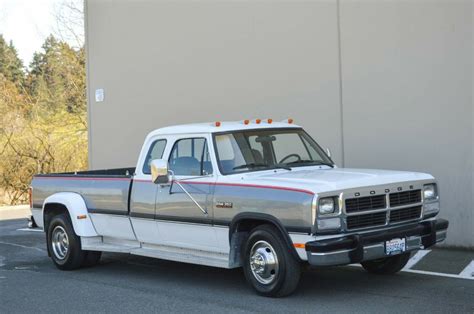 1 Owner 1993 Dodge Ram D350 Club Cab 12 Valve 59 Cummins Diesel Only