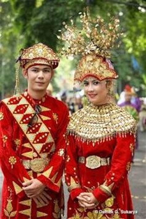 baju tradisional images   traditional outfits traditional dresses indonesian