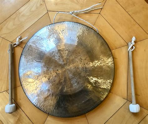Hand Hammered Oriental 13 Brass Gong And 2 Mallets Brass Reverb