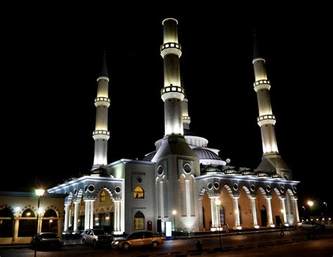 Al Farooq Omar Ibn Al Khattab Mosque The Design Which Is Flickr