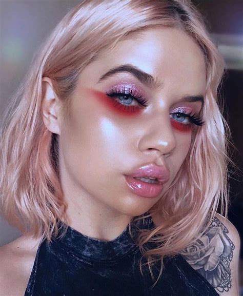 Are You Bold Enough To Try A Smokey Red Under Eye Laurenrohrer Looks
