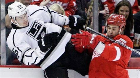 Red Wings Late Rally Buries Kings Cbc Sports