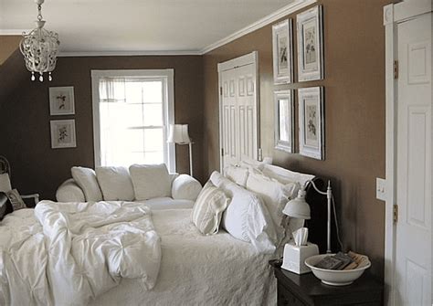 Great interior design/ home accents. Tips for Brown Bedroom Inspiration: Great Ideas and Tips